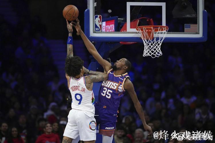 比尔砍25分太阳击败76人终结4连败 活塞惊险战胜开拓者