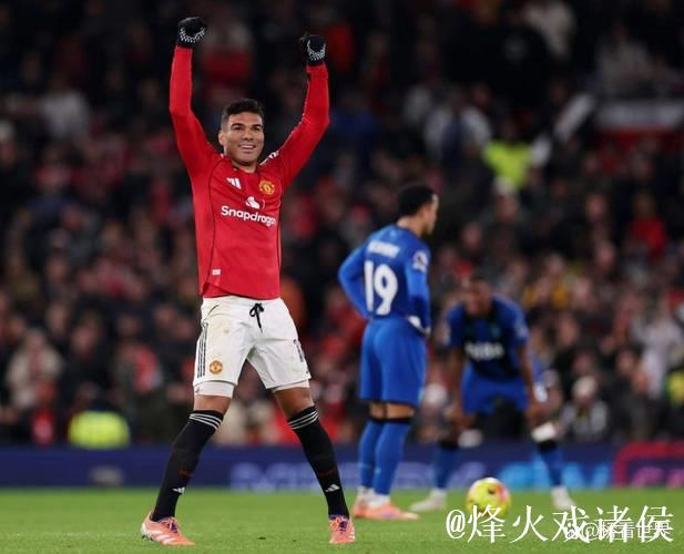 英超-费尔南德斯任意球建功 卡塞米罗破门 曼联4-4战平伯恩茅斯 英超-费尔南德斯任意球建功 卡塞米罗破门 曼联4-4战平伯恩茅斯